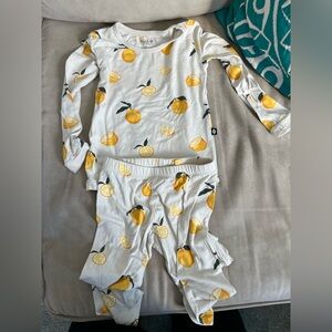 Kyte Baby Pajama set lemon 18-24 months